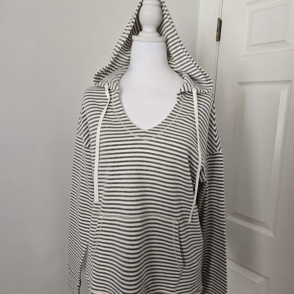 Max Studio V Neck Hooded Open Front Pocket Cream/Gray Top Sz. (Small) - Picture 5 of 9